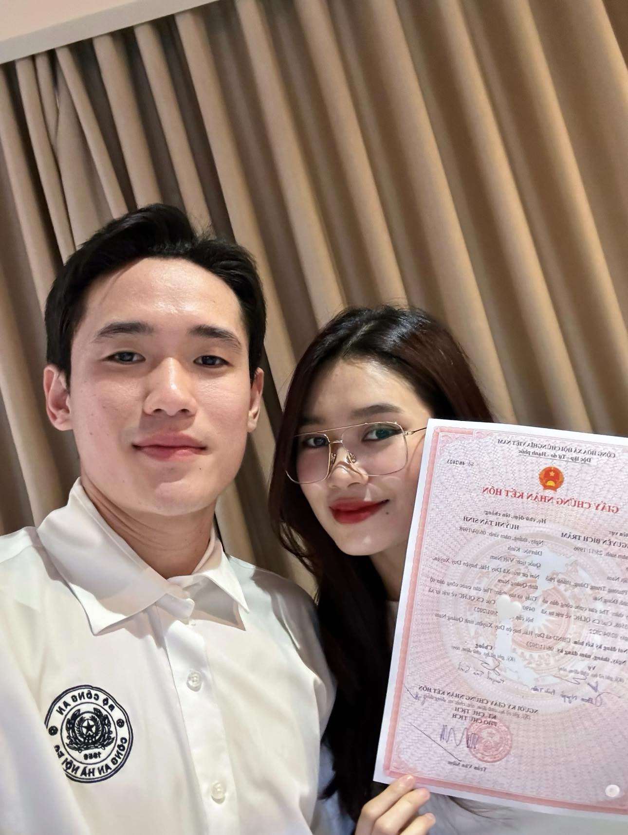 Cầu thủ điển trai nhất nhì U23 Việt Nam cưới vợ cùng dịp với Văn Hậu - Hải My vừa đón con đầu lòng- Ảnh 2. Cầu thủ điển trai nhất nhì U23 Việt Nam cưới vợ cùng dịp với Văn Hậu - Hải My vừa đón con đầu lòng- Ảnh 2.