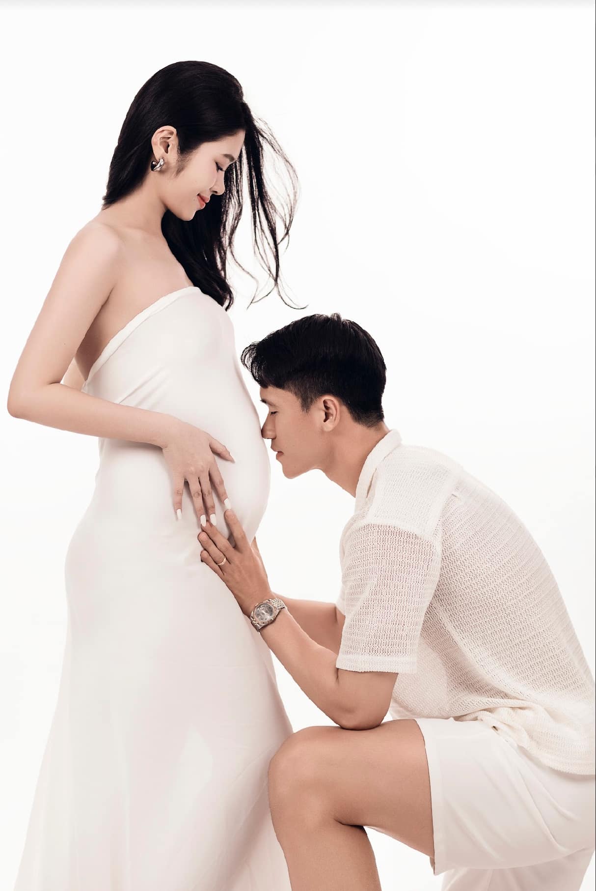 Cầu thủ điển trai nhất nhì U23 Việt Nam cưới vợ cùng dịp với Văn Hậu - Hải My vừa đón con đầu lòng- Ảnh 3. Cầu thủ điển trai nhất nhì U23 Việt Nam cưới vợ cùng dịp với Văn Hậu - Hải My vừa đón con đầu lòng- Ảnh 3.