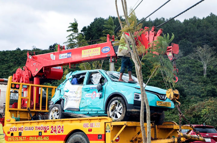 Nạn nhân vụ taxi lật nhào ở Đà Lạt: Chuyến du lịch bi thương - Ảnh 2.