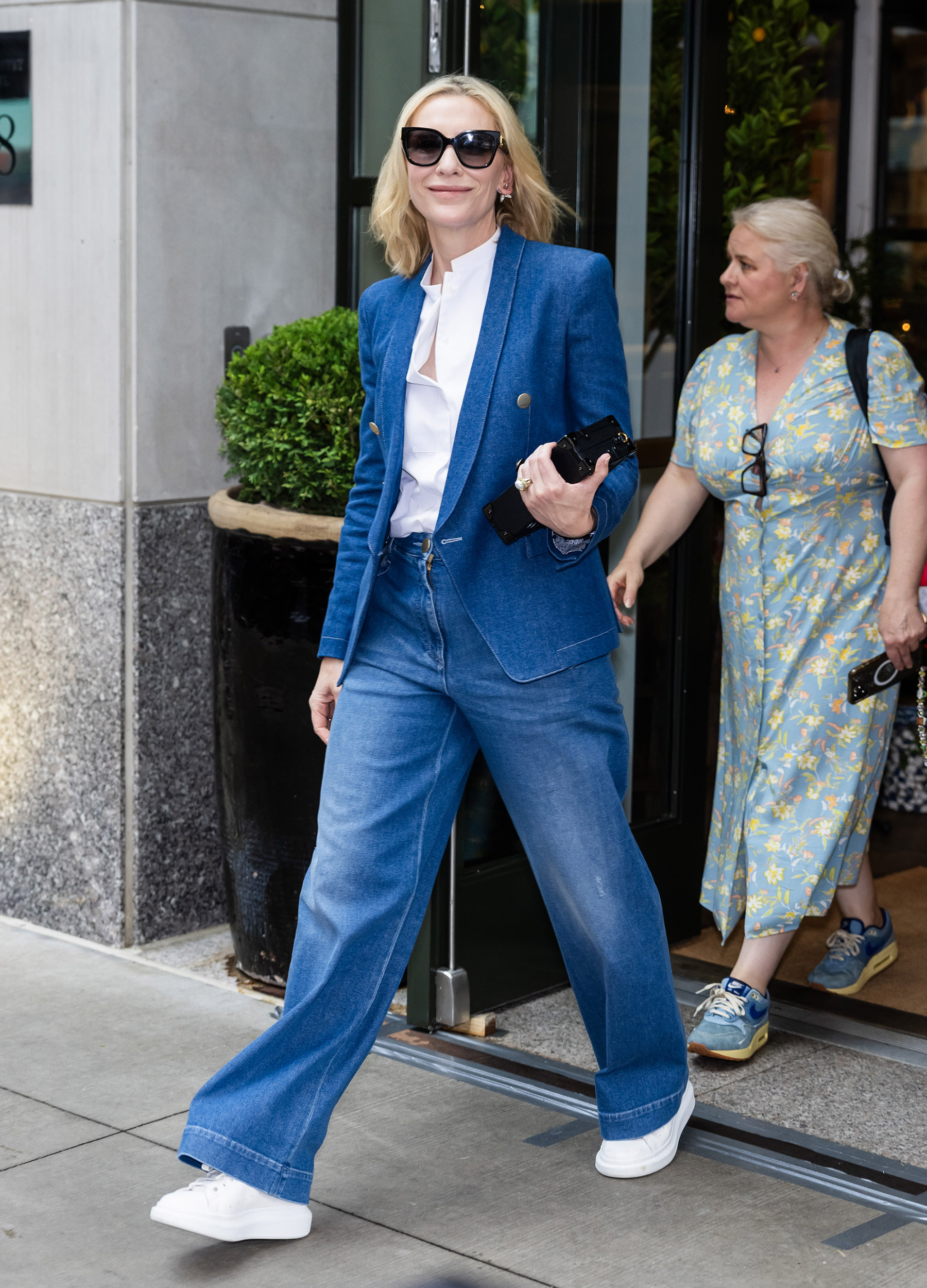 cate-blanchett-look-gettyimages-1498788019-17307203325371112974992.jpg