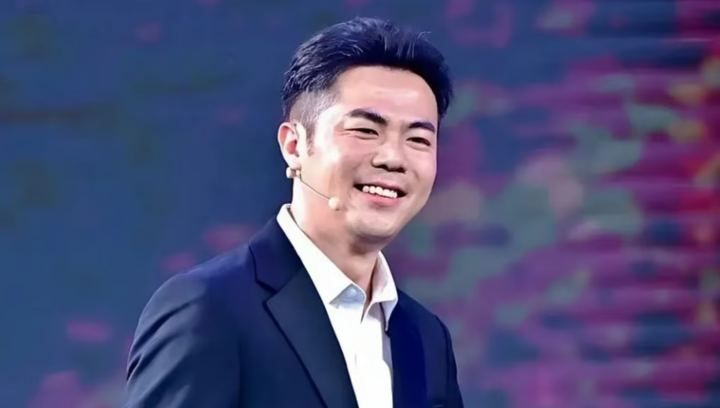 Những tỷ phú Trung Quốc đi lên từ nghèo khó - Ảnh 3. Những tỷ phú Trung Quốc đi lên từ nghèo khó - Ảnh 3.