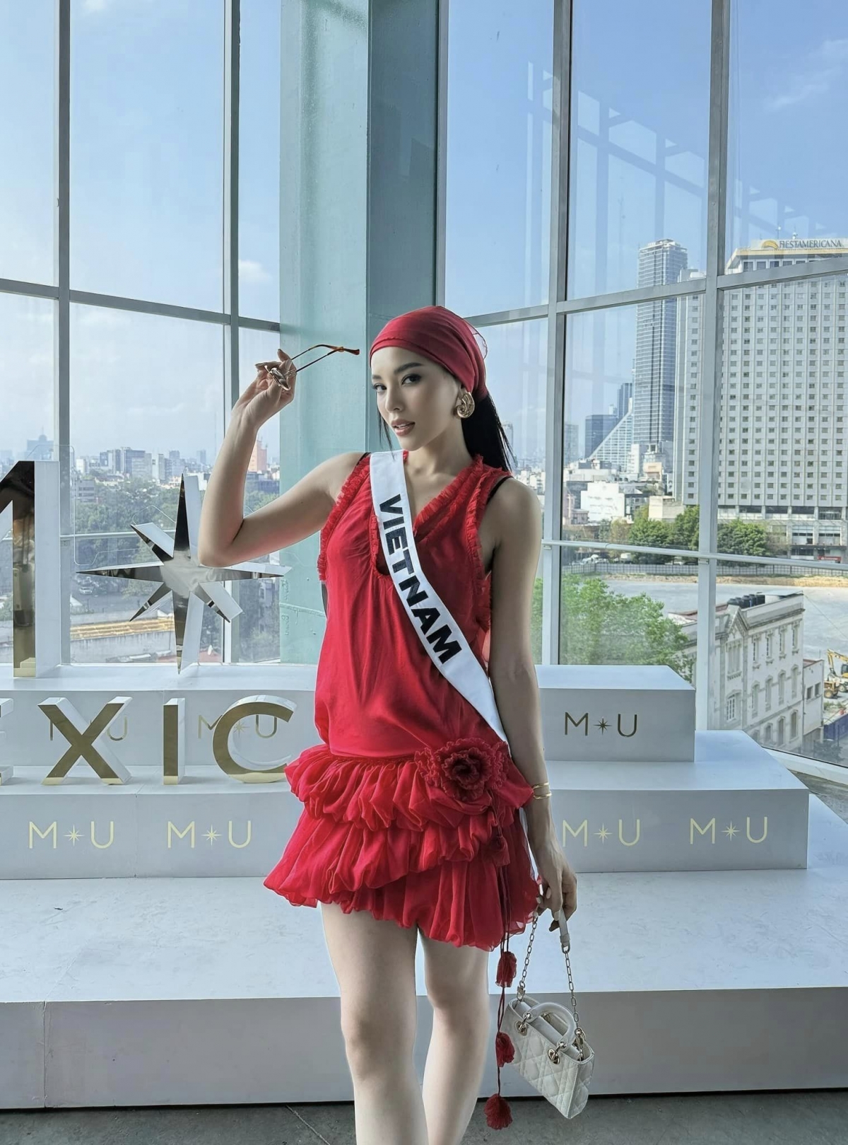 Thời trang ấn tượng của Kỳ Duyên tại Miss Universe 2024 - Ảnh 5.