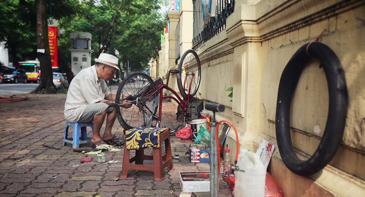 Hơn 60 tuổi nhưng chưa có lương hưu và cũng chưa đủ tuổi nhận trợ cấp hưu trí: Người lao động được hỗ trợ gì?- Ảnh 1.