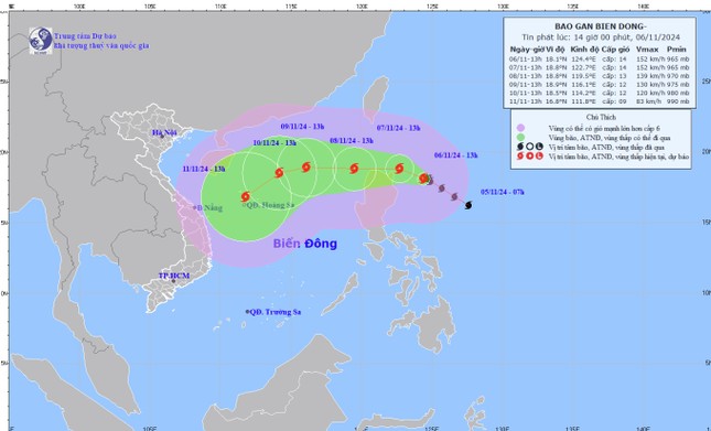 Bão Yinxing giật cấp 17 vào gần Biển Đông - Ảnh 1.