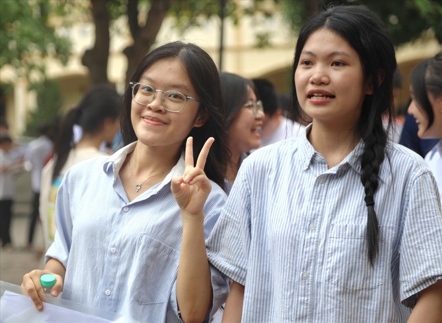 Chương tr&igrave;nh gi&aacute;o dục phổ th&ocirc;ng 2018 - vừa học vừa 'xoay' - Ảnh 1.