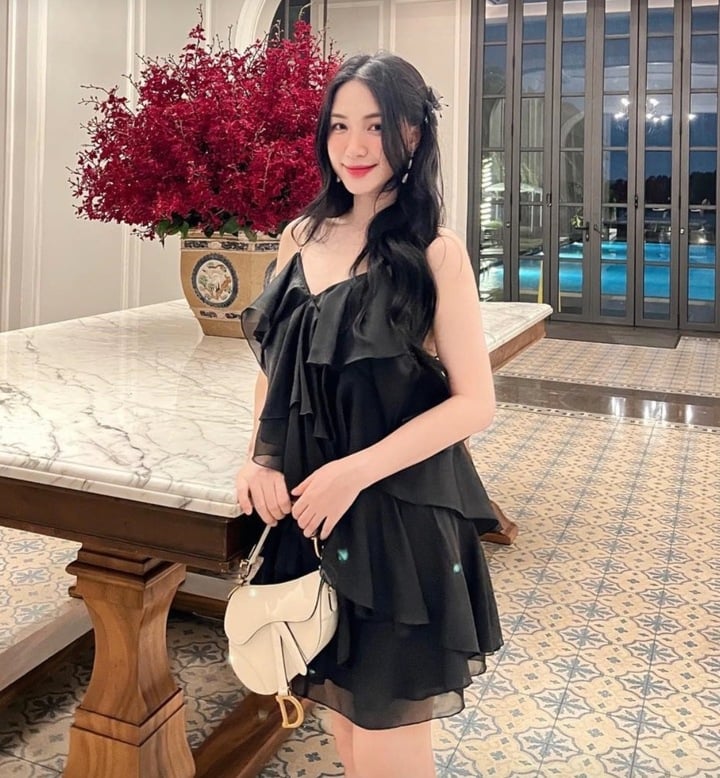 Cao 1m55 mặc g&igrave; để đẹp như H&ograve;a Minzy? - Ảnh 3.
