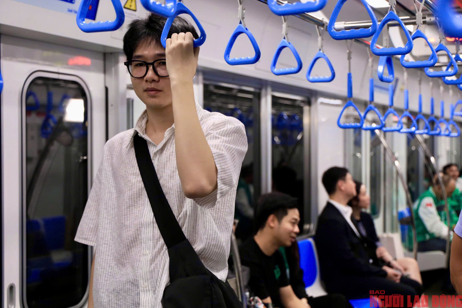 Người dân TP HCM háo hức đi metro số 1- Ảnh 11. Người dân TP HCM háo hức đi metro số 1- Ảnh 11.