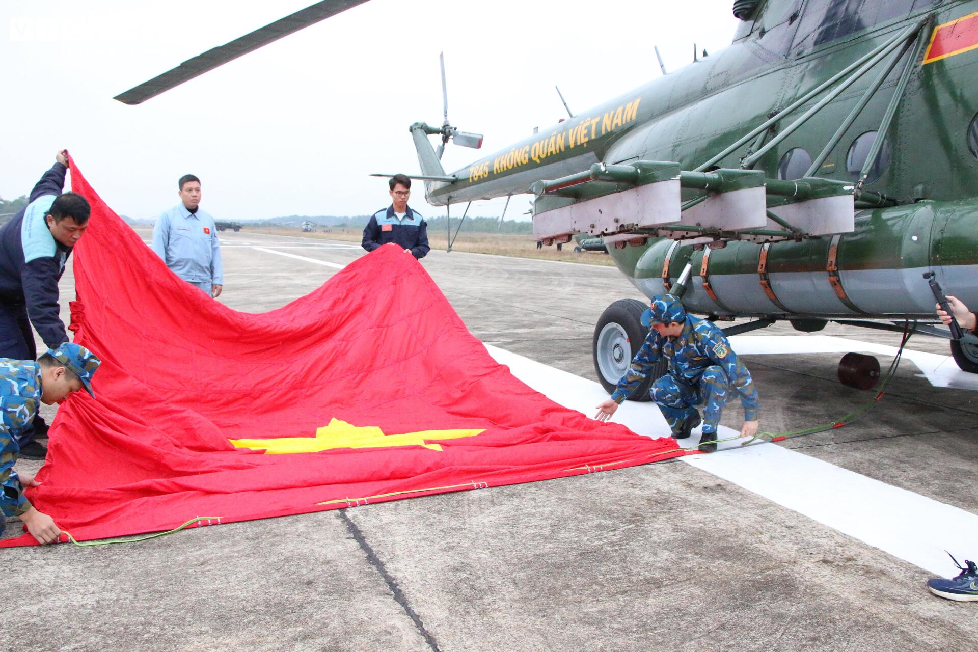 Hé lộ màn trình diễn của Không quân tại Triển lãm Quốc phòng quốc tế Việt Nam - Ảnh 4.