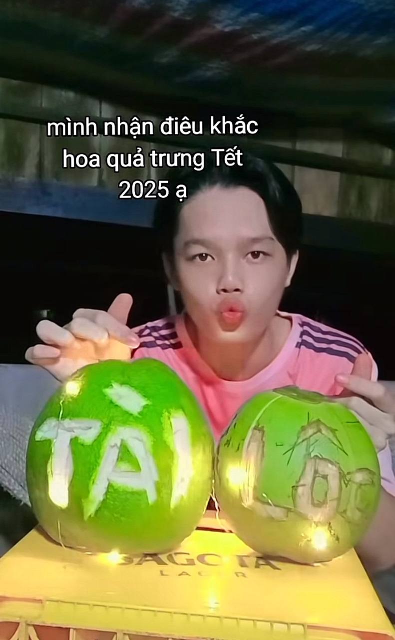 Trổ tài điêu khắc trái cây chuẩn bị đón Tết sớm, giới trẻ Việt khiến cộng đồng mạng cười ngất: “Tưởng đang mừng lễ Halloween”- Ảnh 7. Trổ tài điêu khắc trái cây chuẩn bị đón Tết sớm, giới trẻ Việt khiến cộng đồng mạng cười ngất: “Tưởng đang mừng lễ Halloween”- Ảnh 7.