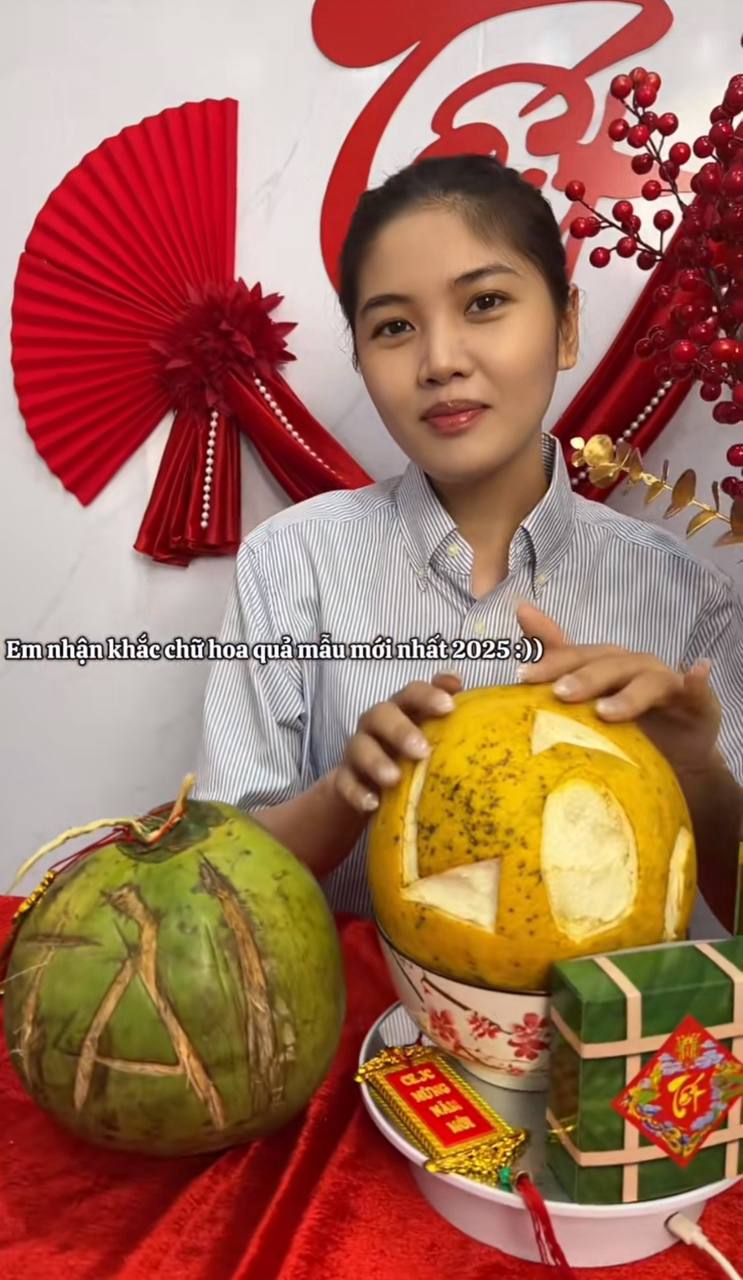 Trổ tài điêu khắc trái cây chuẩn bị đón Tết sớm, giới trẻ Việt khiến cộng đồng mạng cười ngất: “Tưởng đang mừng lễ Halloween”- Ảnh 8. Trổ tài điêu khắc trái cây chuẩn bị đón Tết sớm, giới trẻ Việt khiến cộng đồng mạng cười ngất: “Tưởng đang mừng lễ Halloween”- Ảnh 8.