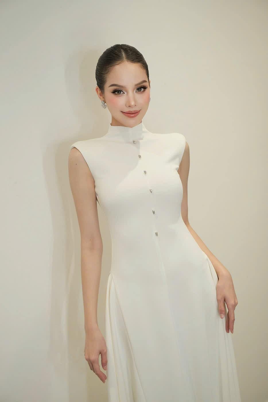 Thời trang của Thanh Thủy sau khi đăng quang Miss International 2024 - Ảnh 7. Thời trang của Thanh Thủy sau khi đăng quang Miss International 2024 - Ảnh 7.