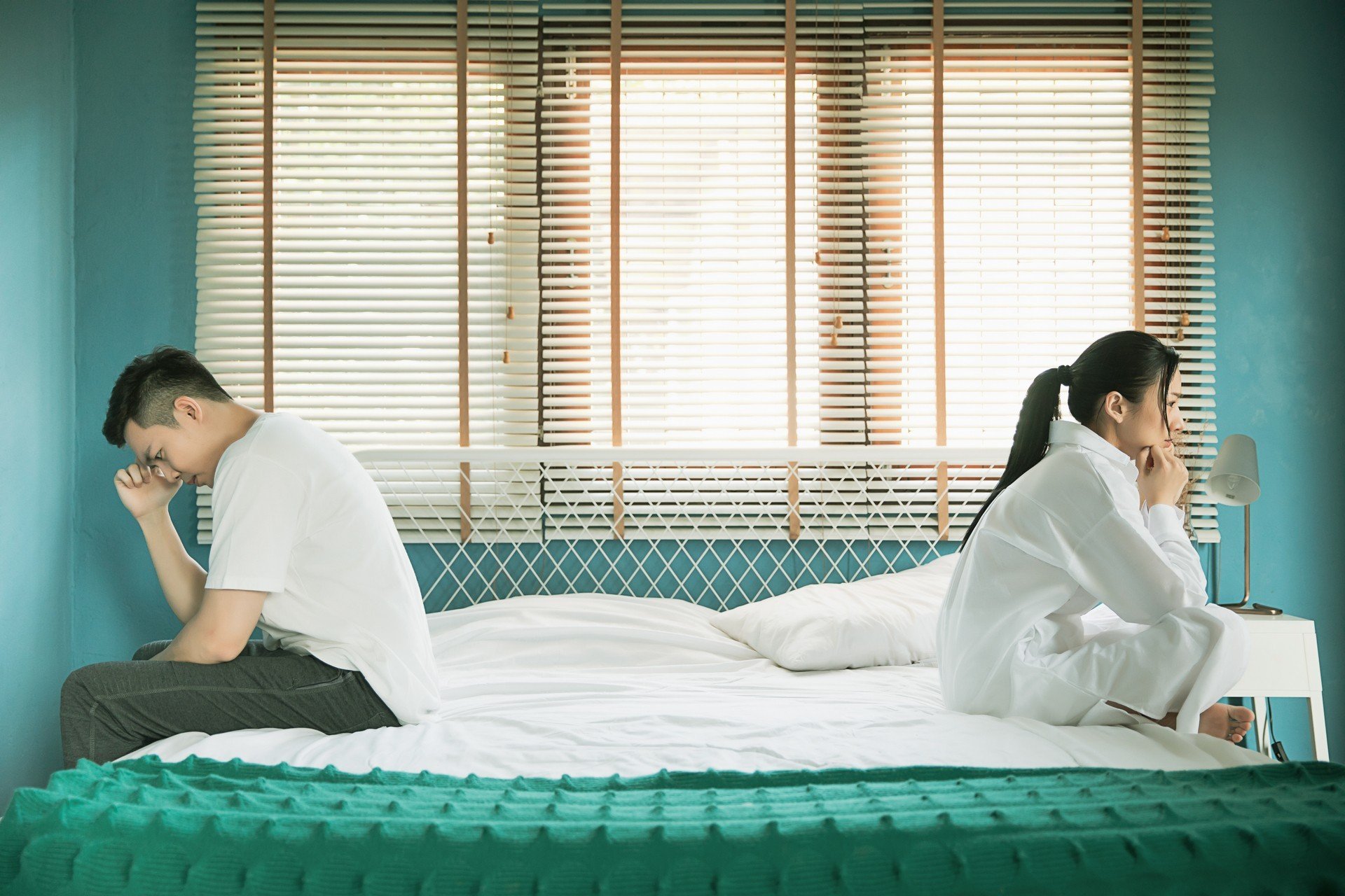 Em chồng bắt gặp cảnh tượng bất ngờ trong phòng ngủ của anh trai và chị dâu: Hé lộ mối quan hệ bất thường - Ảnh 2.