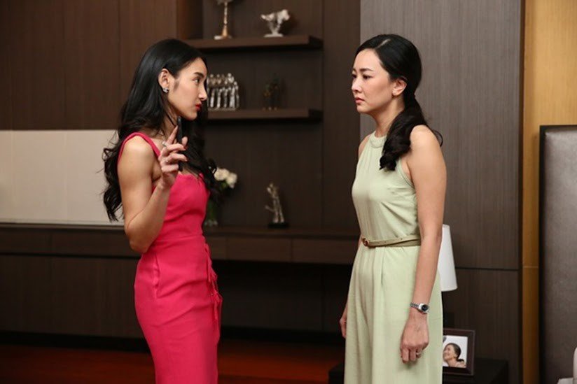 Em chồng bắt gặp cảnh tượng bất ngờ trong phòng ngủ của anh trai và chị dâu: Hé lộ mối quan hệ bất thường - Ảnh 1.