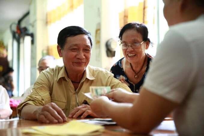 Thay đổi cách tính lương, tăng trợ cấp 1 lần khi về hưu và những điều cần biết về chế độ hưu trí năm 2025- Ảnh 2.