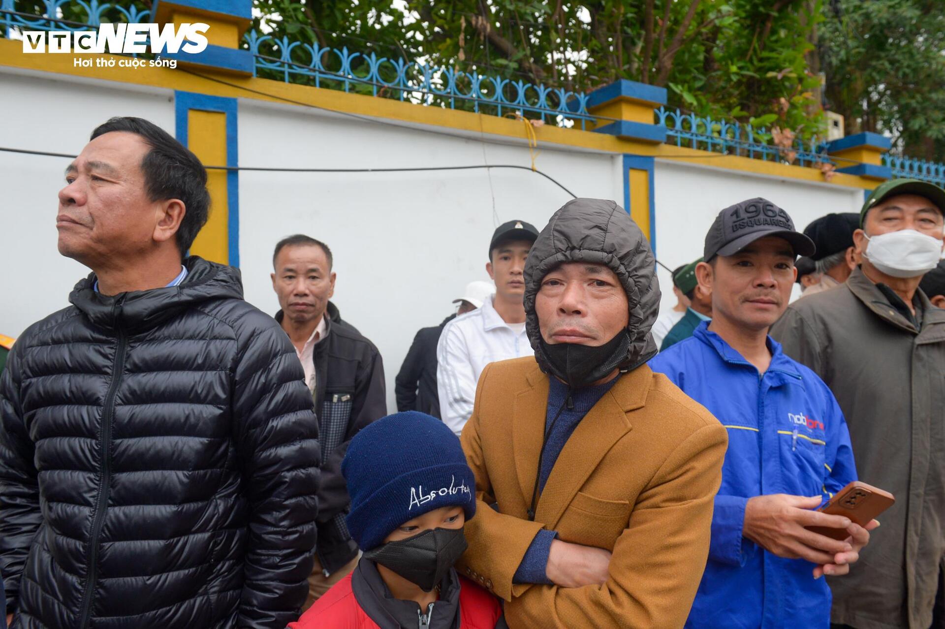 Vượt 300km, xếp hàng từ 5h đợi chiêm ngưỡng dàn vũ khí tại triển lãm quốc phòng - Ảnh 7.