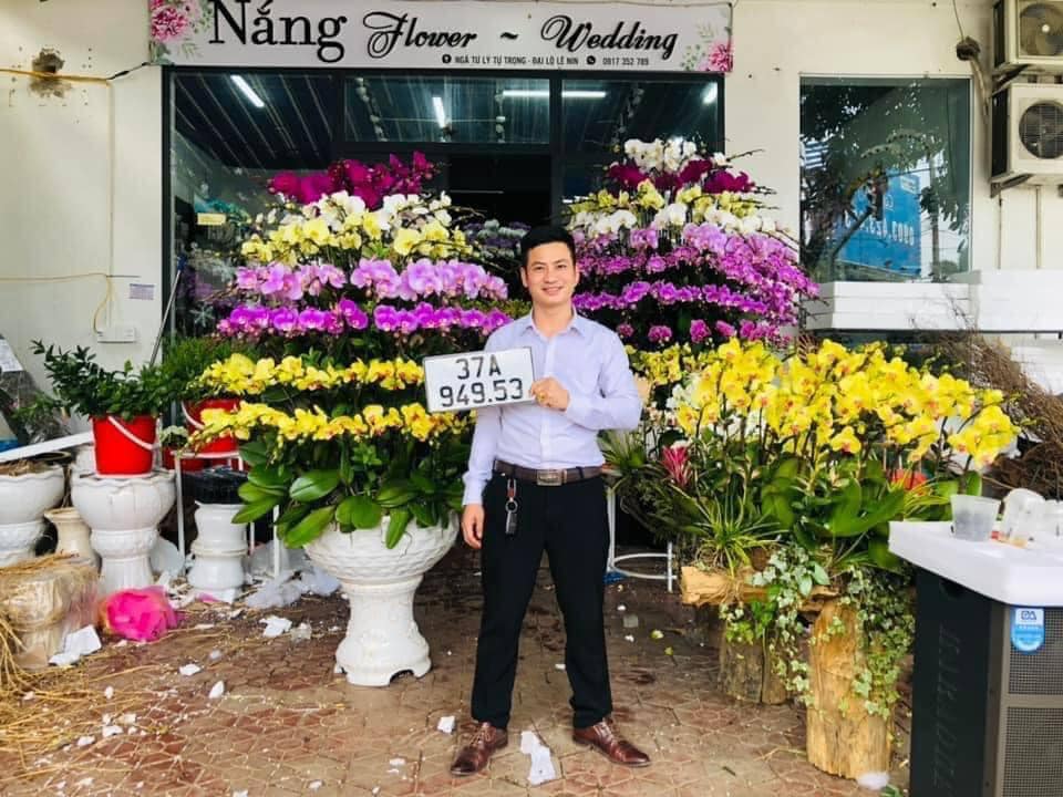 2 lần bốc biển 49-53, chủ xe chia sẻ: 'Không buồn mà còn vui vì nhiều người chú ý nên công việc kinh doanh thuận lợi hơn' - Ảnh 2. 2 lần bốc biển 49-53, chủ xe chia sẻ: 'Không buồn mà còn vui vì nhiều người chú ý nên công việc kinh doanh thuận lợi hơn' - Ảnh 2.