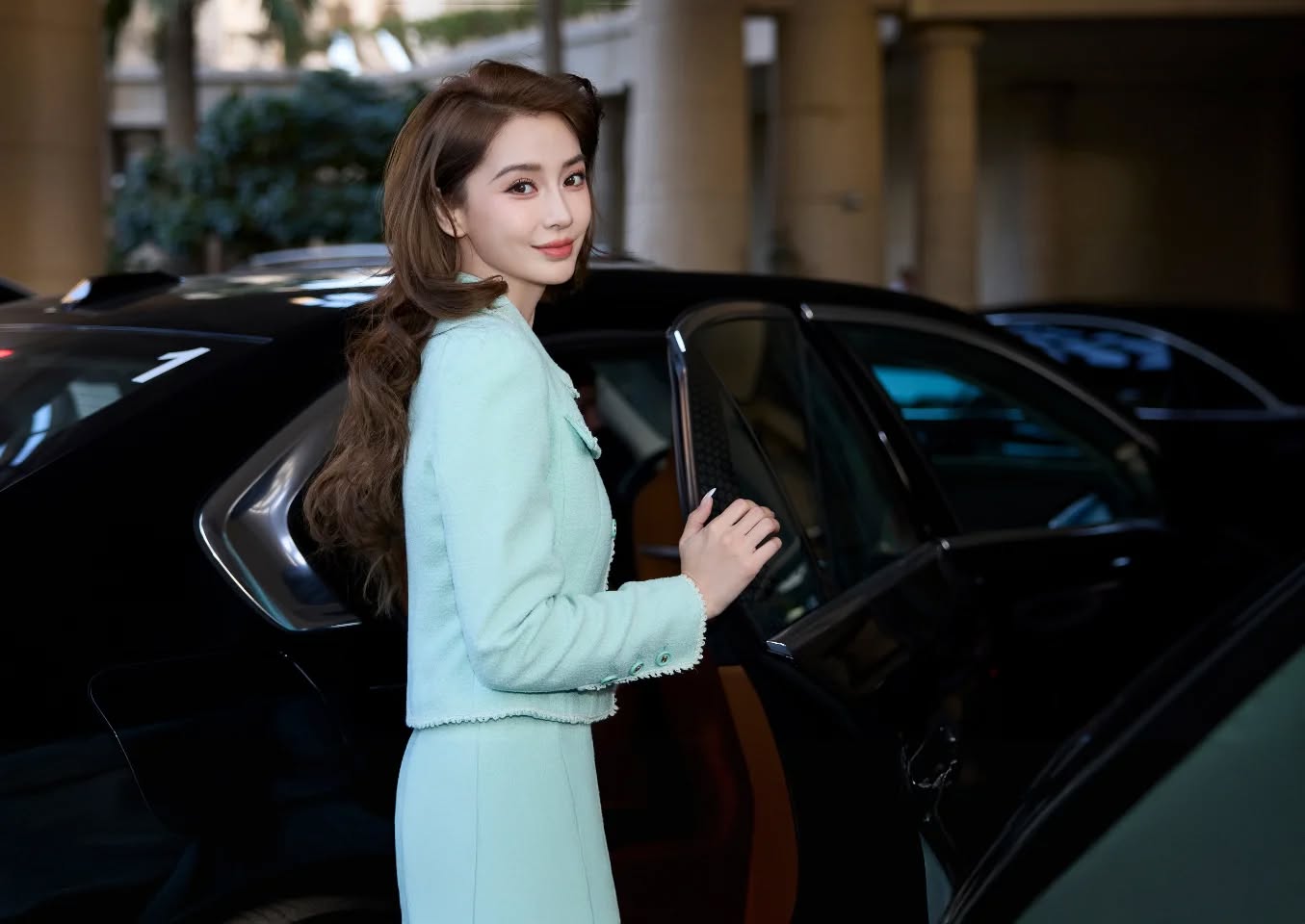 Angelababy học hỏi Công nương Diana nhưng 