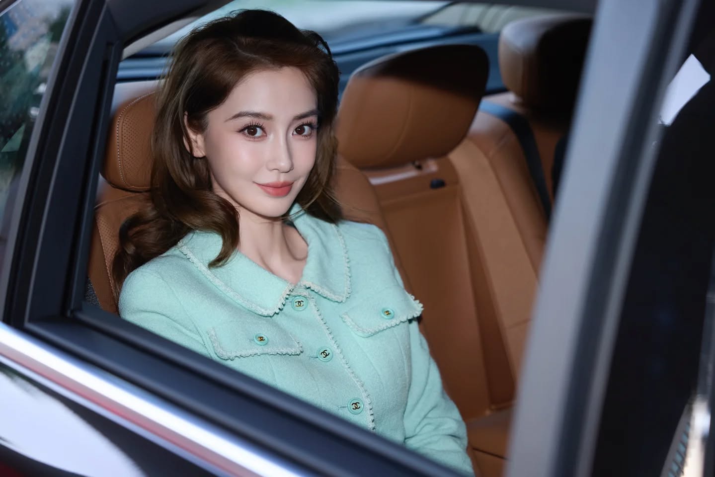 Angelababy học hỏi Công nương Diana nhưng 