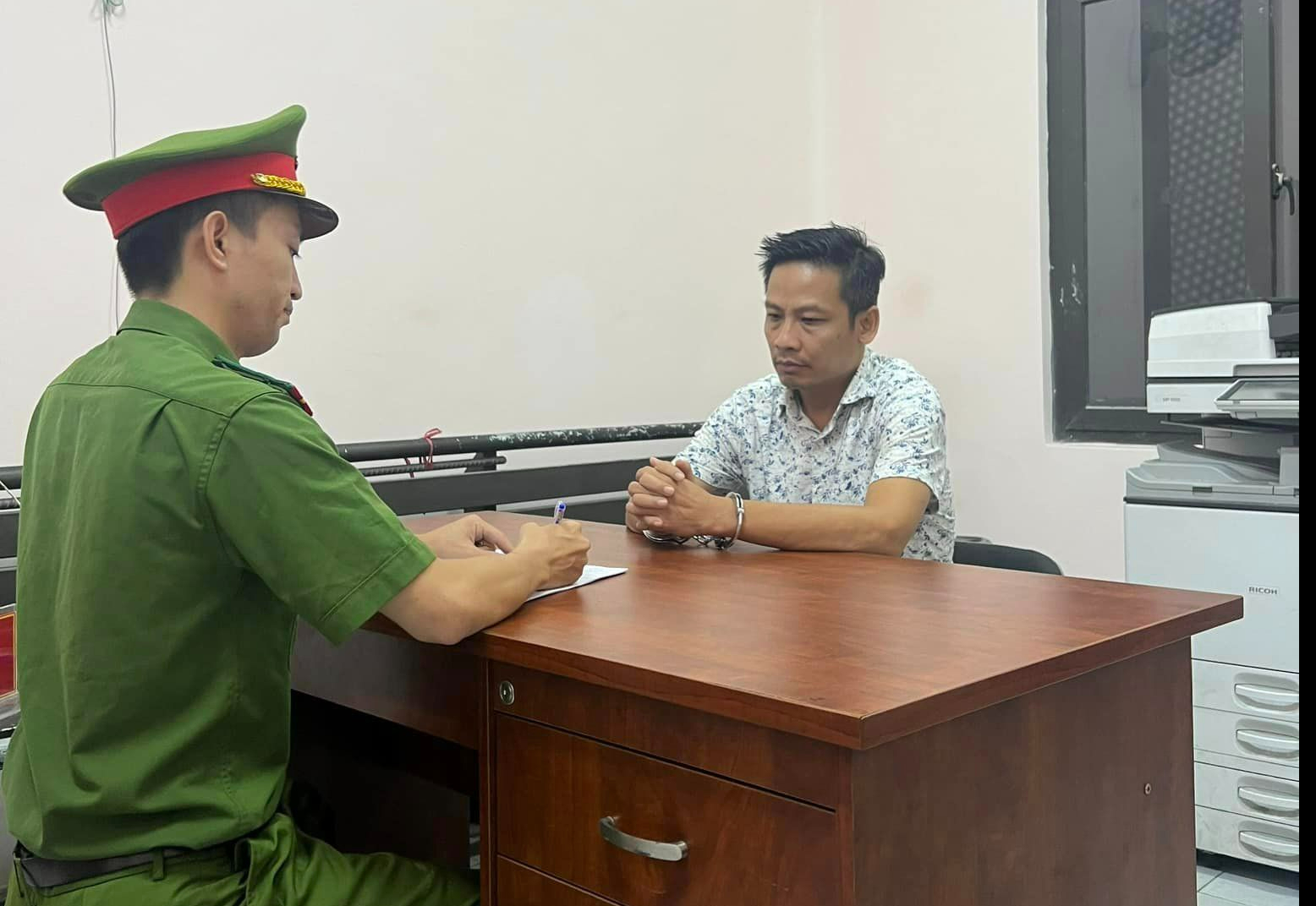 Nguyễn Nhật T&ugrave;ng v&agrave; Nguyễn Gia Lộc bị bắt - Ảnh 1.