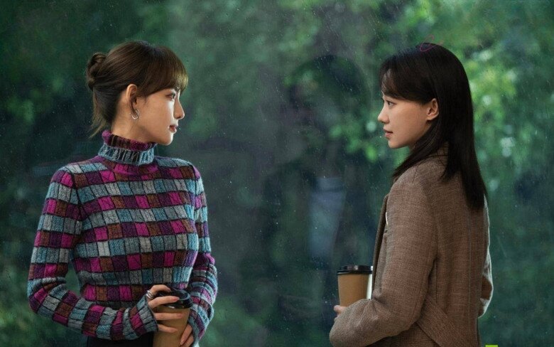Vô tình thấy cái áo khoác treo trong tủ đồ của chị dâu, tôi lập tức đòi lại số tiền 100 triệu chị đang nợ mình - Ảnh 1. Vô tình thấy cái áo khoác treo trong tủ đồ của chị dâu, tôi lập tức đòi lại số tiền 100 triệu chị đang nợ mình - Ảnh 1.