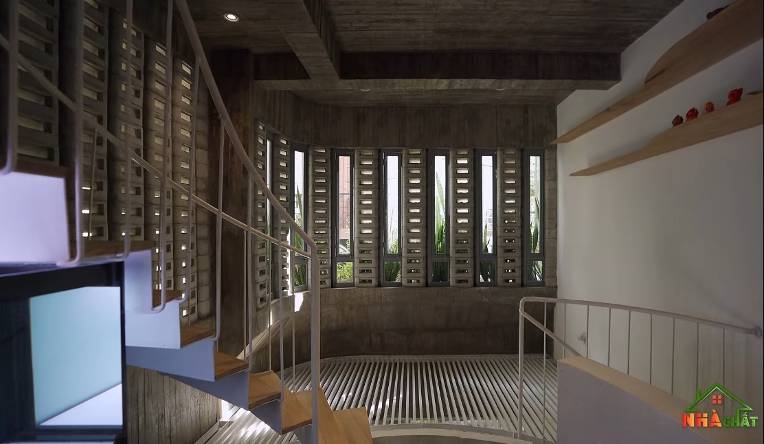 Nhà trong ngõ, giữa trung tâm TP.HCM: Vẻn vẹn 35m2, xây 4 tầng, không cần điều hòa vẫn mát quanh năm - Ảnh 9.