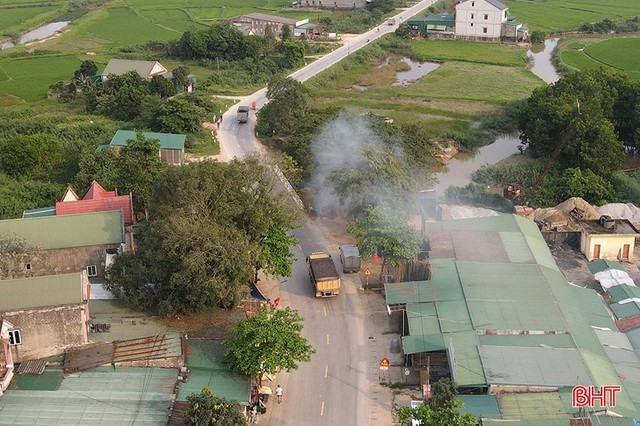 Hà Tĩnh: Ô tô lao xuống sông ngày cuối năm, đôi nam nữ trên xe tử vong - Ảnh 2.