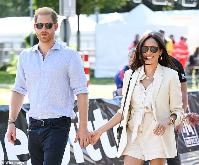 Đòn giáng mạnh vào Harry và Meghan - Ảnh 3.