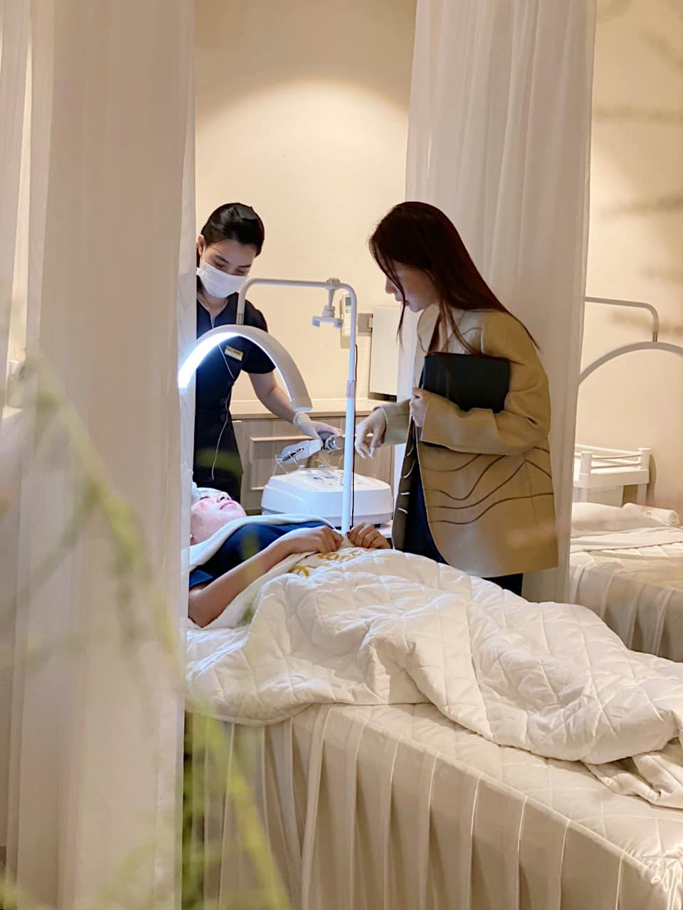 Cuộc gặp với Founder BLEU Beaut&eacute; v&agrave; những g&oacute;c nh&igrave;n th&uacute; vị về thị trường thẩm mỹ chăm s&oacute;c da 2024 - Ảnh 5.