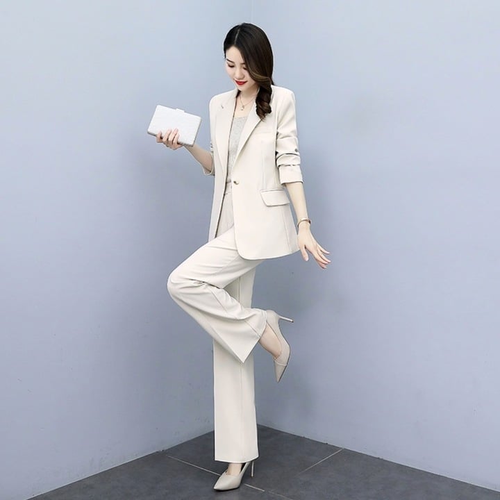 Thời trang đi đám cưới ngày se lạnh - Ảnh 3. Thời trang đi đám cưới ngày se lạnh - Ảnh 3.