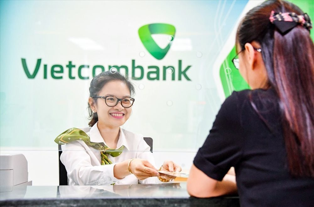 Lãi suất Ngân hàng Ngoại thương (Vietcombank) mới nhất tháng 11: Kỳ hạn 24 tháng có lãi suất cao nhất- Ảnh 1.