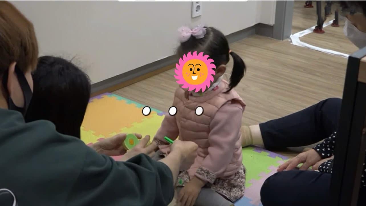 Mỹ nhân đóng phim "Sex is Zero" lấy chồng kém 18 tuổi: 2 lần mang thai gặp biến cố, làm mọi điều vì con gái - Ảnh 4. Mỹ nhân đóng phim "Sex is Zero" lấy chồng kém 18 tuổi: 2 lần mang thai gặp biến cố, làm mọi điều vì con gái - Ảnh 4.