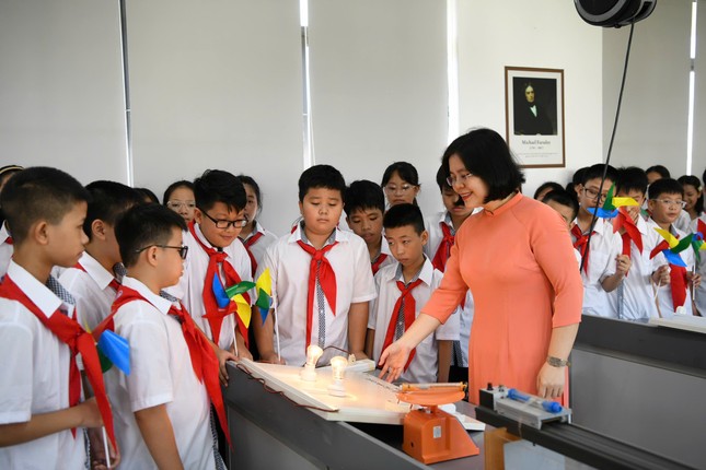 Báo động giáo viên bị bạo lực tinh thần - Ảnh 1.