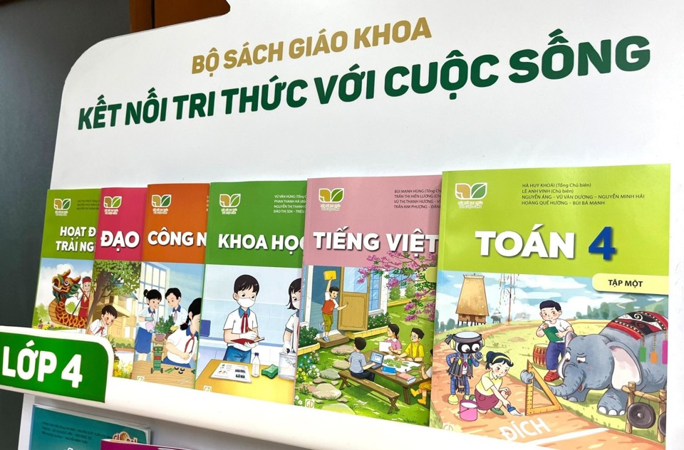 Bóc trần &quot;chiêu bài&quot; giúp sách giáo khoa giả len lỏi vào thị trường- Ảnh 3.