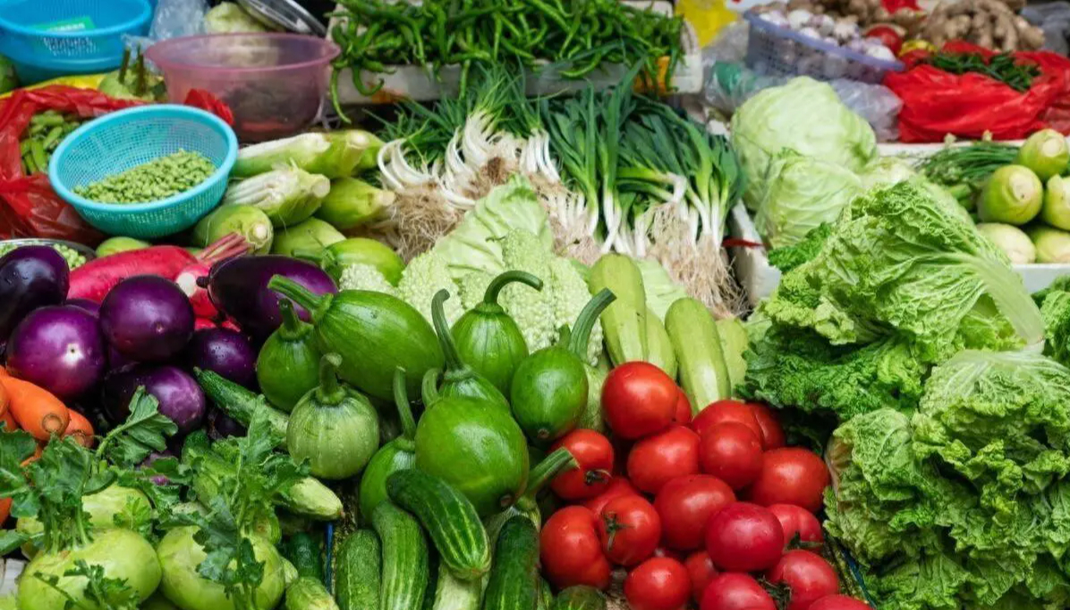Sau Tết, 4 loại rau này bạn nên mua ít đi, ở nhà không nên ăn bất cứ thứ nào, đọc xong bài viết này bạn sẽ có thêm nhiều kiến   thức hơn - Ảnh 1.