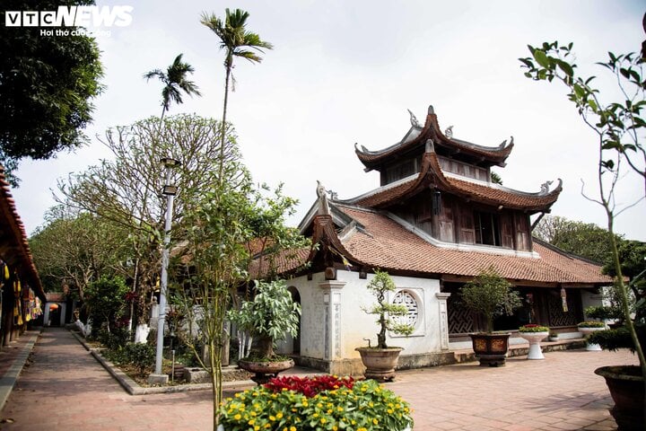 Đầu năm về Bắc Ninh tham quan các đền chùa cổ kính, linh thiêng - Ảnh 4.