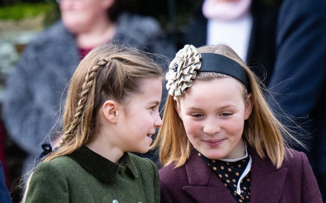 Hé lộ cách cư xử của Charlotte với bạn bè ở trường học, được nhận xét giống hệt một thành viên nổi tiếng khác của Vương thất Anh