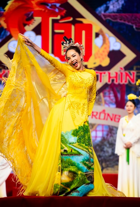 Lần đầu làm diễn viên hài, Hoa hậu Lê Hoàng Phương được khen vô cùng duyên dáng - Ảnh 2.