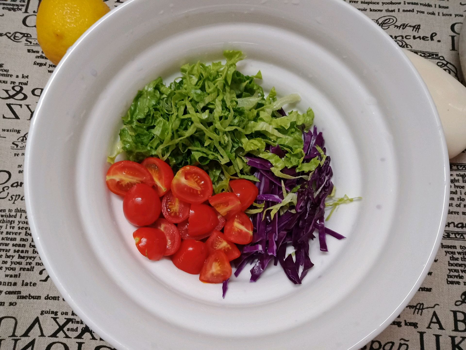 2 món salad ngon miệng mát lành giúp giảm cân sau Tết - Ảnh 3.