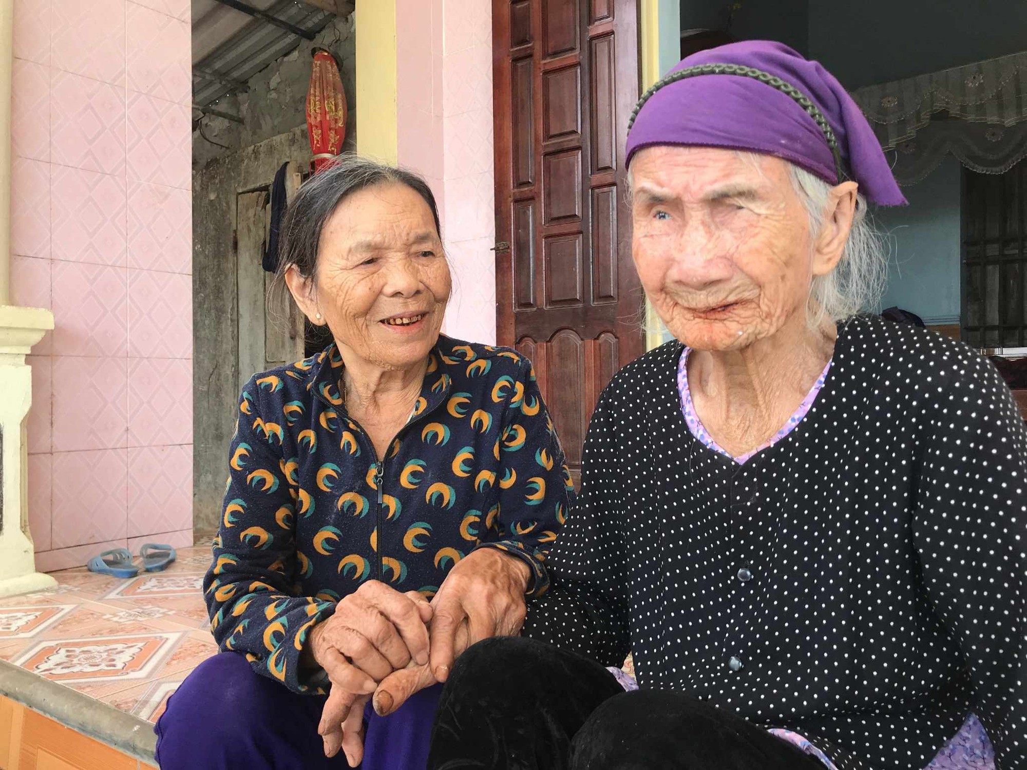 Đầu năm mới về thăm &quot;làng trường thọ&quot;, gặp cụ bà 105 tuổi vẫn khỏe mạnh minh mẫn, chăm làm việc nhà- Ảnh 3.