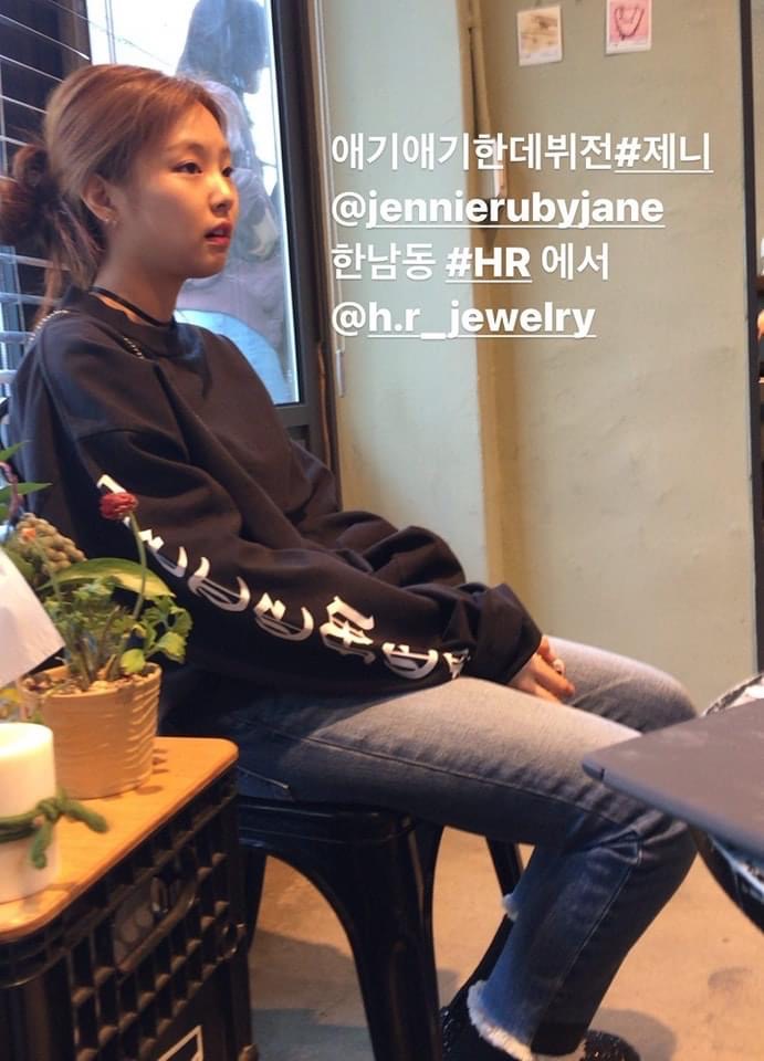 Zoom cận mặt mới biết da Jennie xinh 10 điểm, đến ảnh trước khi debut chưa son phấn cũng không dìm nổi- Ảnh 6.