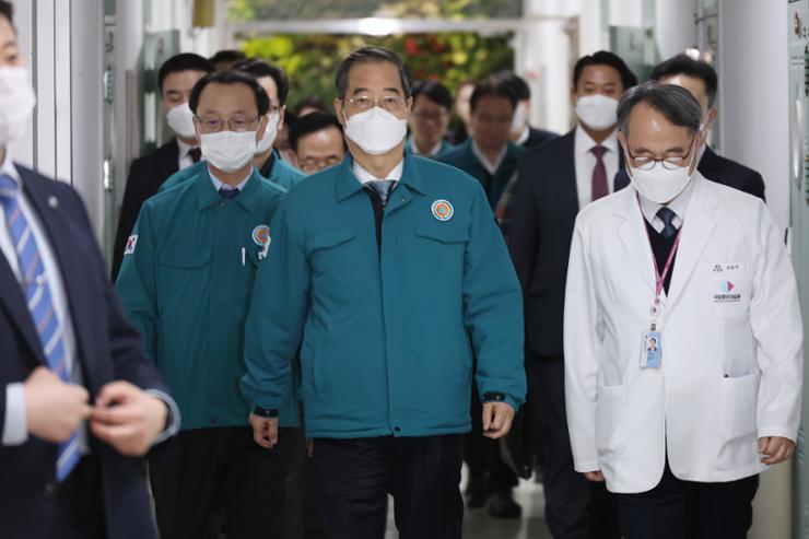 &quot;Cơn bão&quot; khiến Hàn Quốc rơi vào khủng hoảng: Loạt bác sĩ đình công nghỉ việc, ngành y đối mặt thảm họa nghiêm trọng- Ảnh 5.