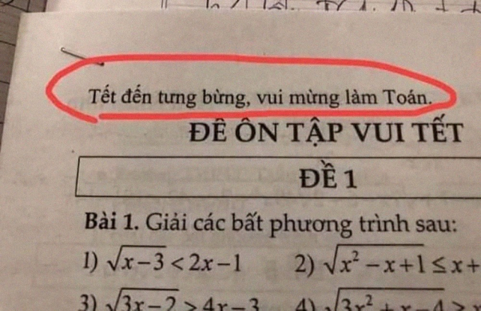 Ngày đầu đi học sau Tết đầy bất ổn: Bị khóa ngoài vì đi muộn, có người còn mang &quot;cả nhà&quot; đến trường! - Ảnh 3.