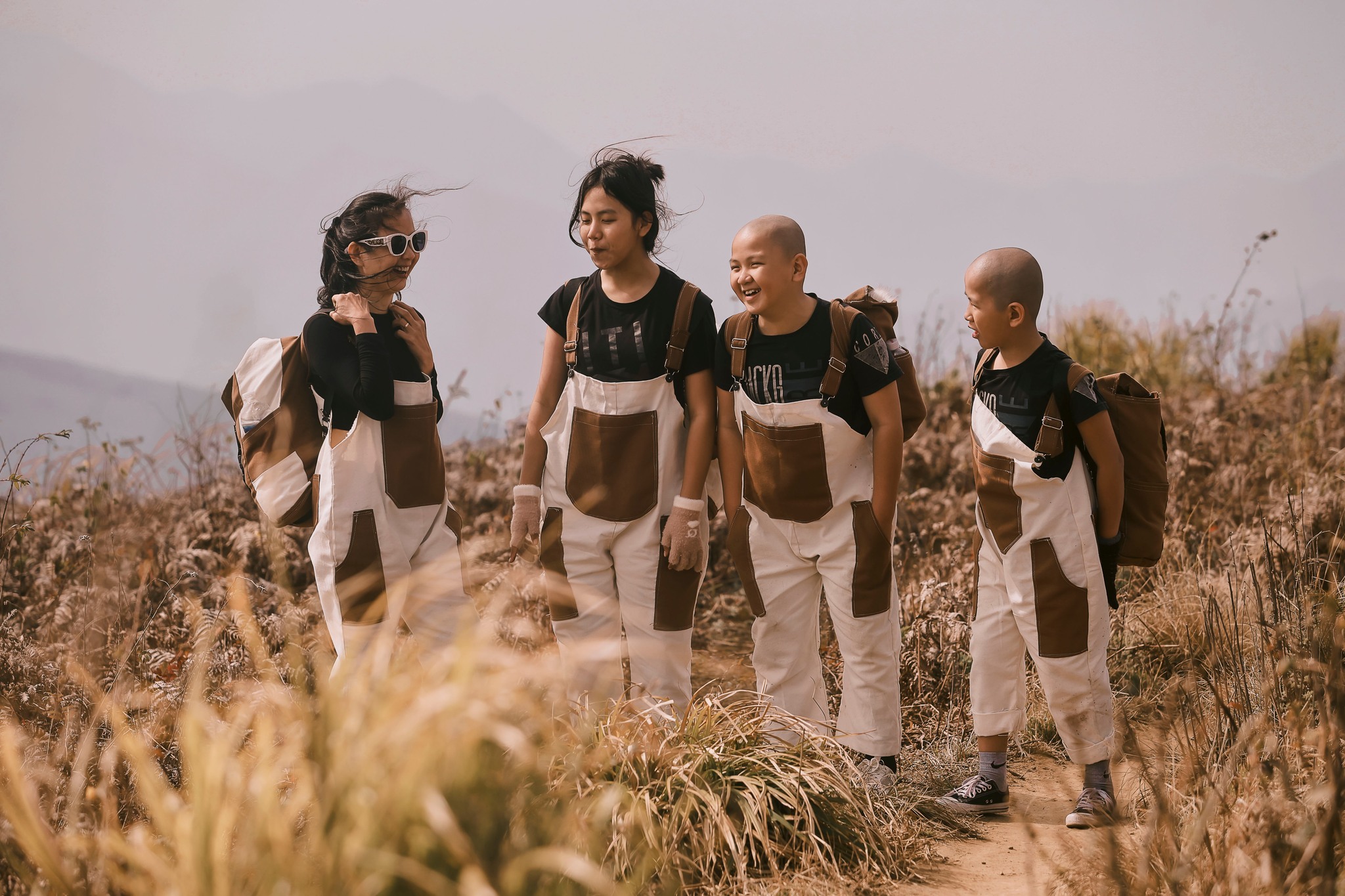 Gia đình 3 thế hệ khởi đầu năm mới bằng hành trình chinh phục một trong những đỉnh núi đẹp nhất Việt Nam - Ảnh 7.