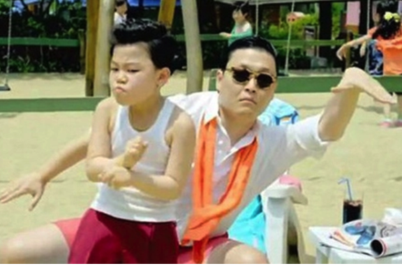 12 năm sau siêu hit Gangnam Style, cậu bé gốc Việt trong MV giờ ra sao?- Ảnh 5.