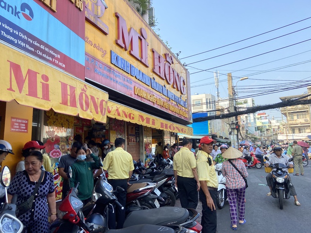 Ngày vía Thần Tài: 7,9 triệu một chỉ vàng mua gấp vì số đẹp, đã là hệ chơi vàng thì không bao giờ sợ lỗ! - Ảnh 2.