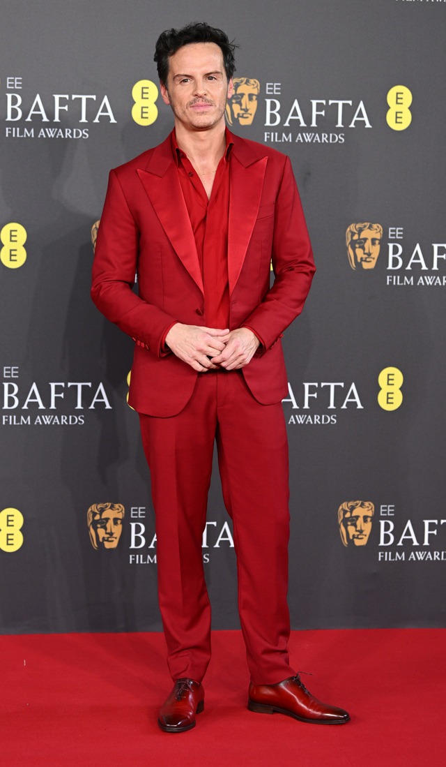 Thảm đỏ BAFTA: Bạch Tuyết Lily Collins đụng độ Barbie Margot Robbie, David Beckham - Hoàng tử William phong độ dẫn đầu dàn sao nam - Ảnh 32.