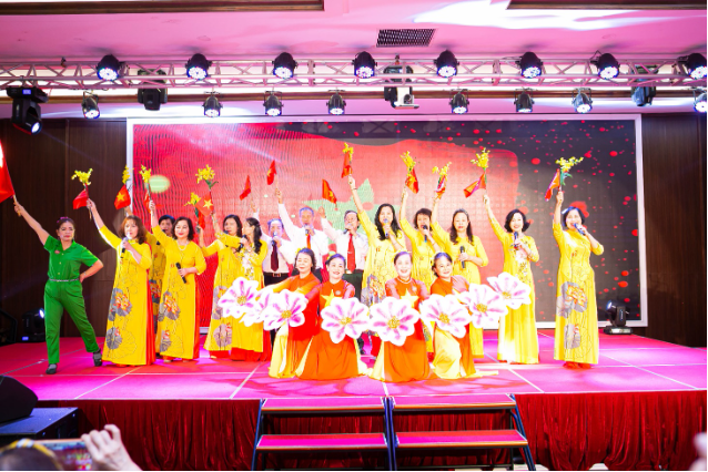 Cư dân Vinhomes hào hứng tham gia loạt hoạt động đặc quyền tại 2 CLB cộng đồng - Ảnh 1. Cư dân Vinhomes hào hứng tham gia loạt hoạt động đặc quyền tại 2 CLB cộng đồng - Ảnh 1.