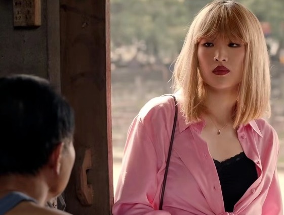 Phim mới chiếu 3 giờ đã phá kỷ lục hot nhất mọi thời đại, nam chính xuất sắc "gánh" cả dàn bạn diễn dở tệ - Ảnh 7. Phim mới chiếu 3 giờ đã phá kỷ lục hot nhất mọi thời đại, nam chính xuất sắc "gánh" cả dàn bạn diễn dở tệ - Ảnh 7.