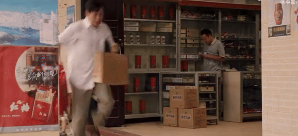 Phim mới chiếu 3 giờ đã phá kỷ lục hot nhất mọi thời đại, nam chính xuất sắc "gánh" cả dàn bạn diễn dở tệ - Ảnh 5. Phim mới chiếu 3 giờ đã phá kỷ lục hot nhất mọi thời đại, nam chính xuất sắc "gánh" cả dàn bạn diễn dở tệ - Ảnh 5.