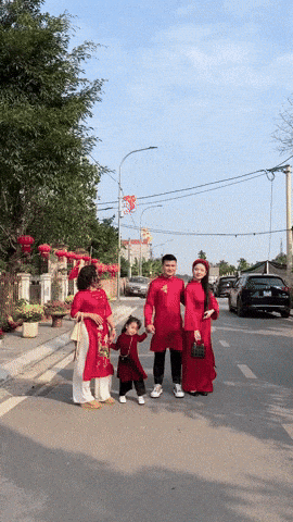 Chu Thanh Huyền bị góp ý vì hành động thiếu lễ phép với mẹ chồng, chị dâu của Quang Hải lên tiếng giải đáp - Ảnh 3. Chu Thanh Huyền bị góp ý vì hành động thiếu lễ phép với mẹ chồng, chị dâu của Quang Hải lên tiếng giải đáp - Ảnh 3.